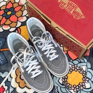 ☾ Grey Hightop Vans ☾